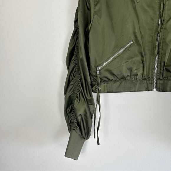 RETROFÊTE Mia bomber jacket & Kira jogger satin set Army Green - Picture 10 of 16